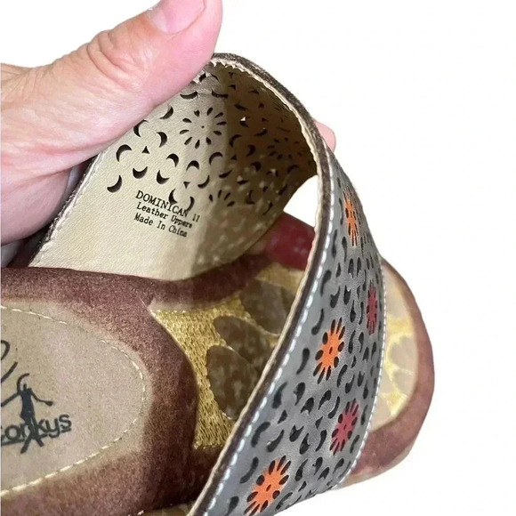 Elite by Corky’s Dominican Perforated Leather Gray Women’s Flat Sandal size 9 - Picture 8 of 15